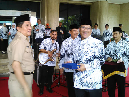 Pencarian PGRI Tebo - Persatuan Guru Republik Indonesia Cabang Tebo